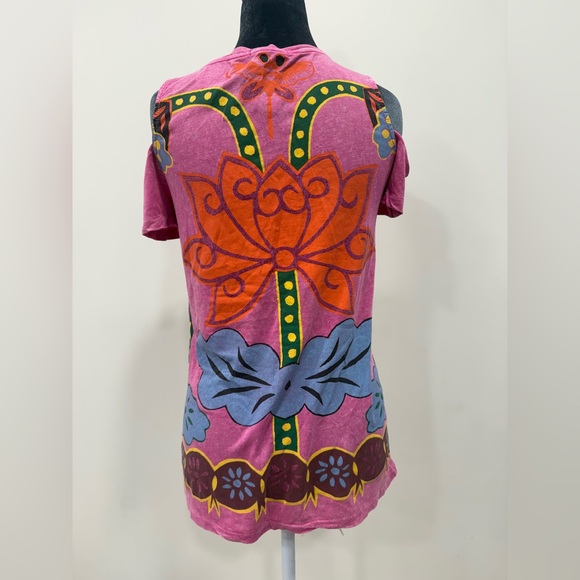 CUSTO BARCELONA Multi Graphic Print Cold Shoulder Top - Picture 3 of 4